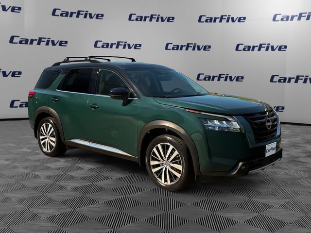 2022 Nissan Pathfinder Platinum