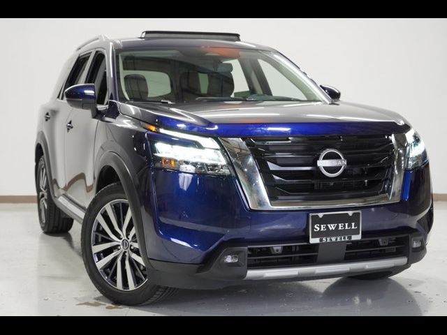 2022 Nissan Pathfinder Platinum