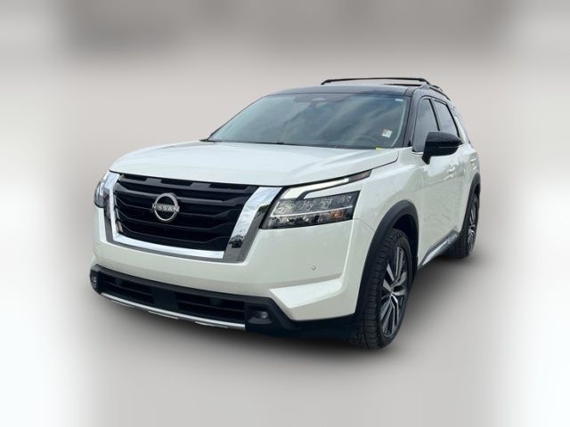 2022 Nissan Pathfinder Platinum