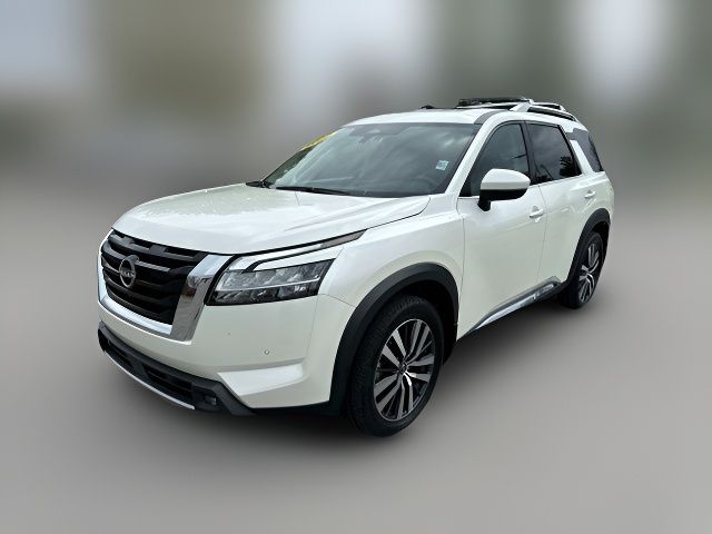 2022 Nissan Pathfinder Platinum