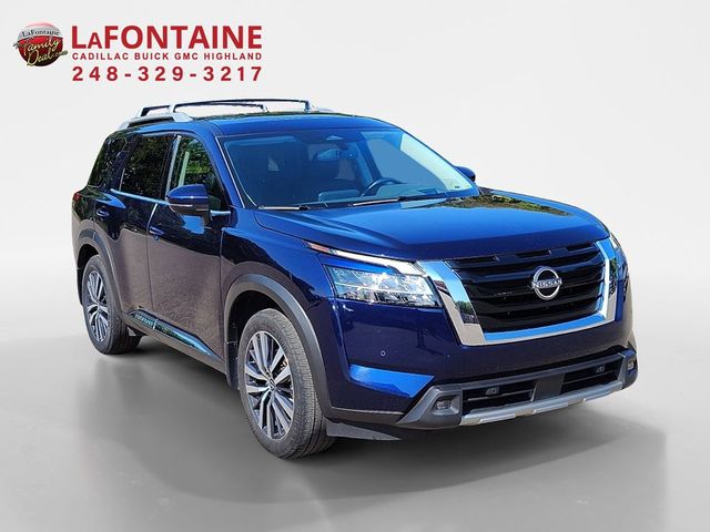 2022 Nissan Pathfinder Platinum