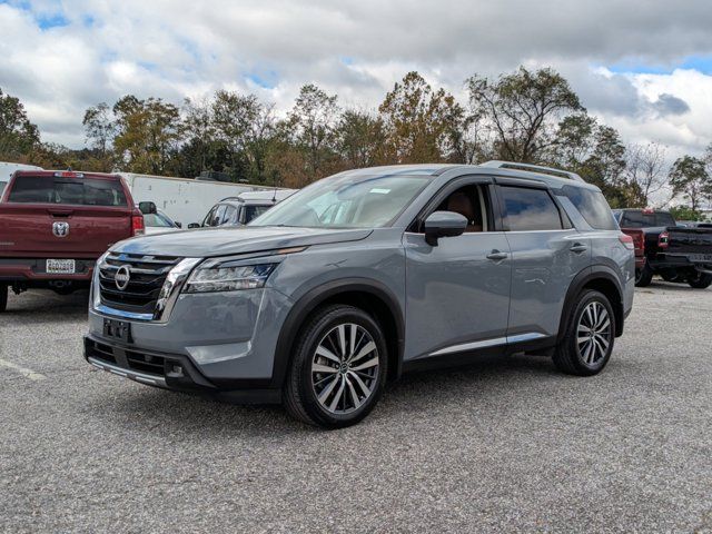 2022 Nissan Pathfinder Platinum