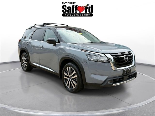 2022 Nissan Pathfinder Platinum