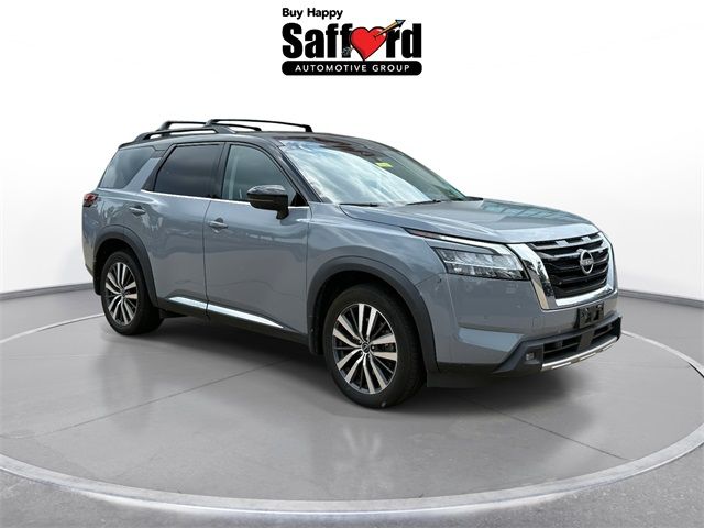 2022 Nissan Pathfinder Platinum