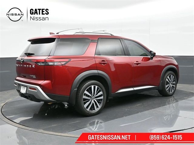 2022 Nissan Pathfinder Platinum