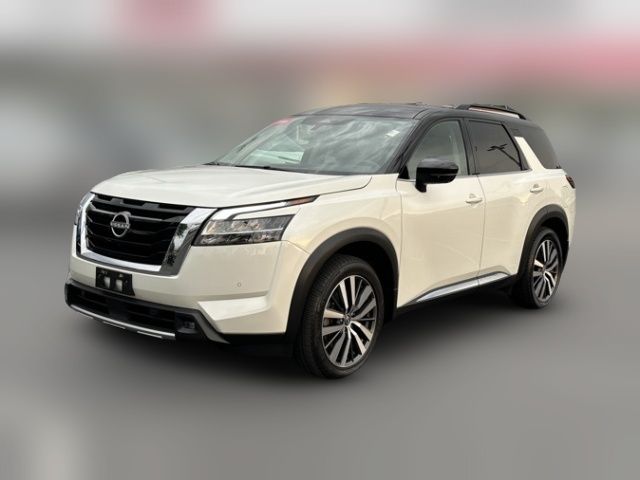 2022 Nissan Pathfinder Platinum