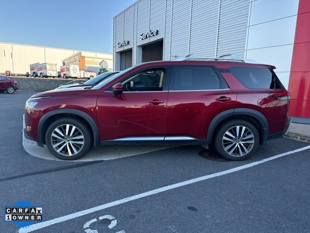 2022 Nissan Pathfinder Platinum