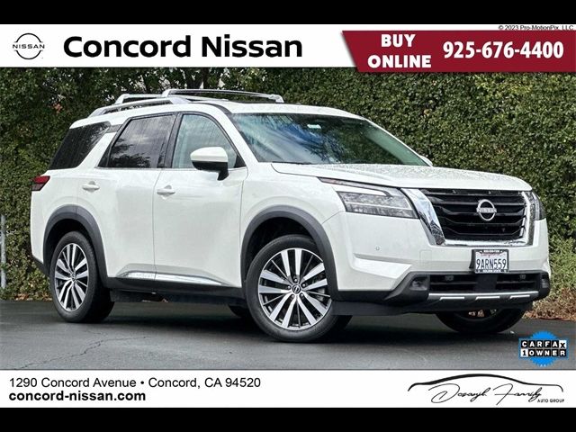 2022 Nissan Pathfinder Platinum