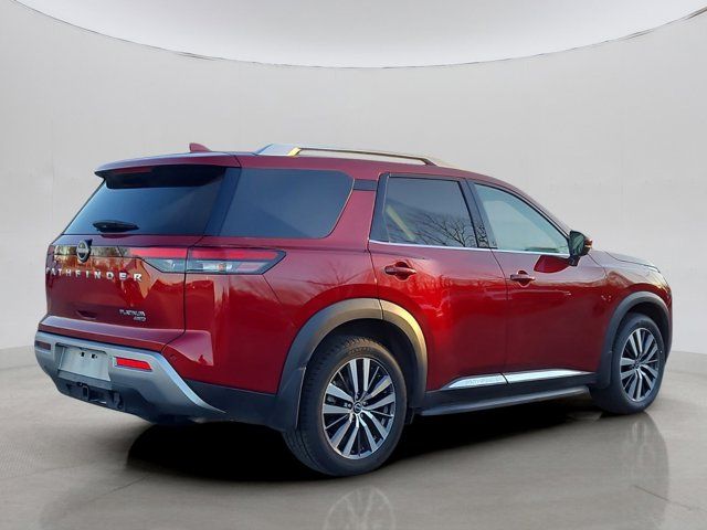 2022 Nissan Pathfinder Platinum