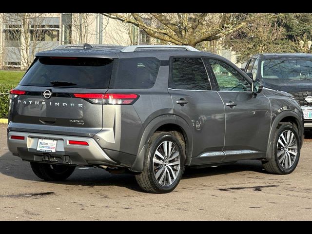 2022 Nissan Pathfinder Platinum