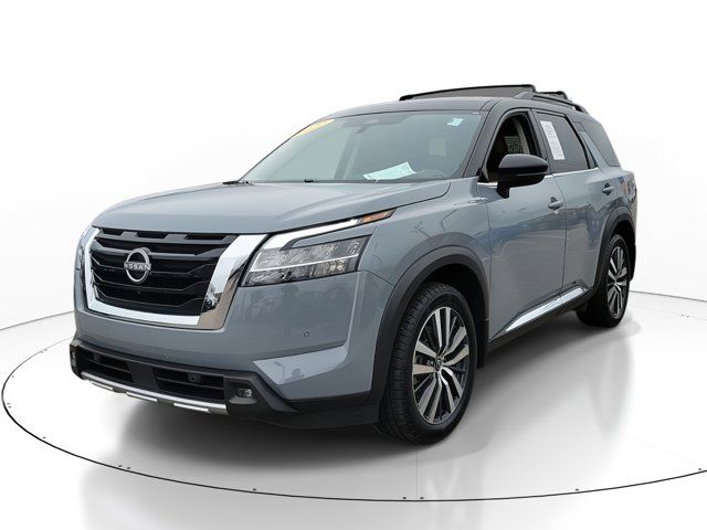 2022 Nissan Pathfinder Platinum