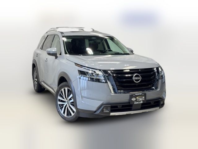 2022 Nissan Pathfinder Platinum