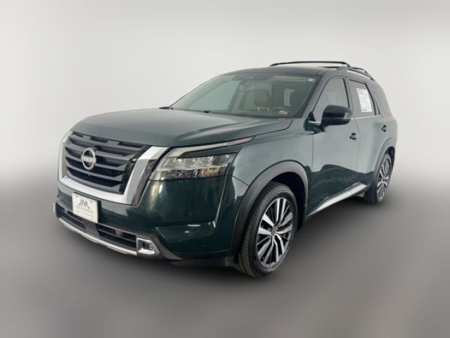 2022 Nissan Pathfinder Platinum