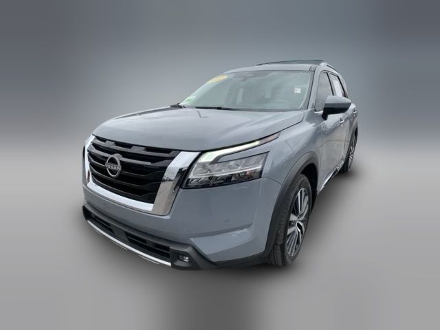 2022 Nissan Pathfinder Platinum