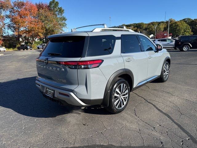 2022 Nissan Pathfinder Platinum