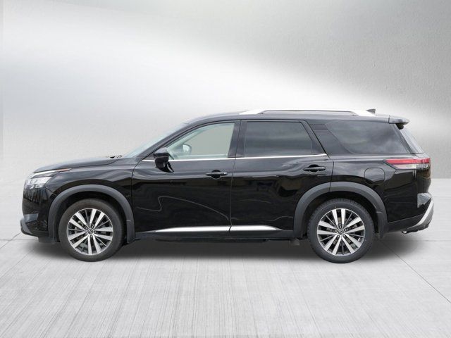 2022 Nissan Pathfinder Platinum