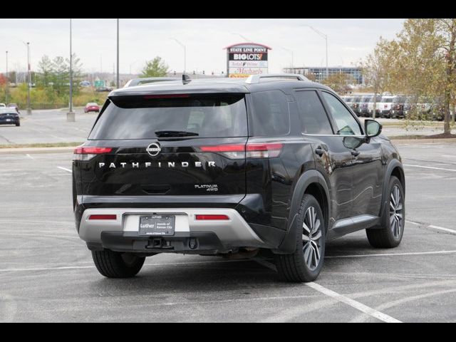 2022 Nissan Pathfinder Platinum