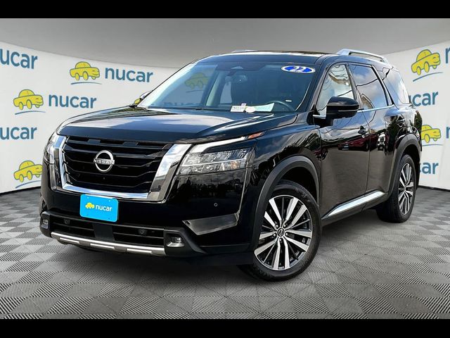 2022 Nissan Pathfinder Platinum