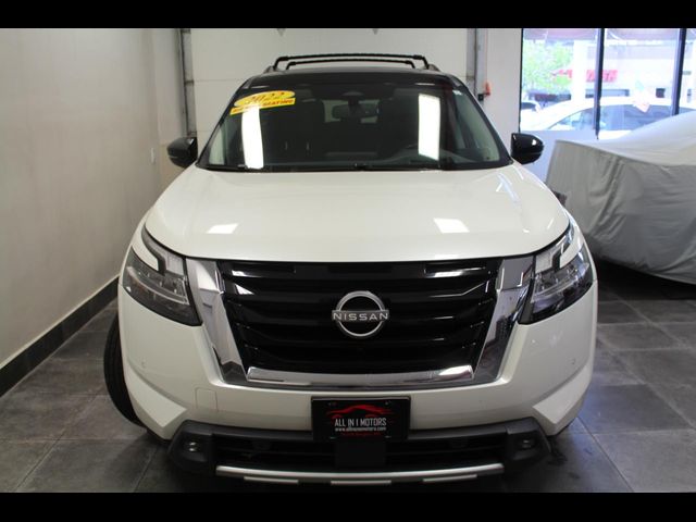 2022 Nissan Pathfinder Platinum
