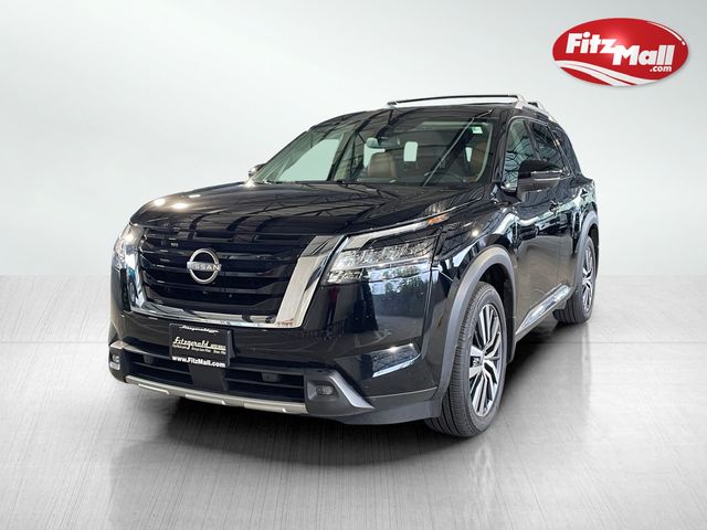 2022 Nissan Pathfinder Platinum