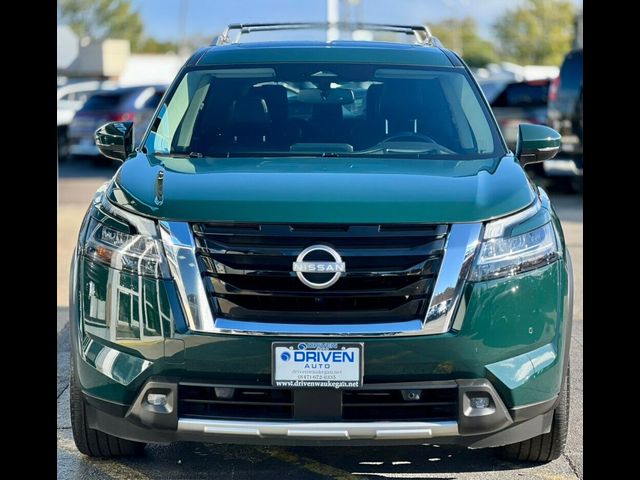 2022 Nissan Pathfinder Platinum
