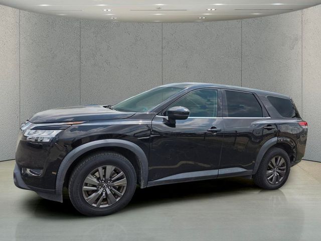 2022 Nissan Pathfinder S