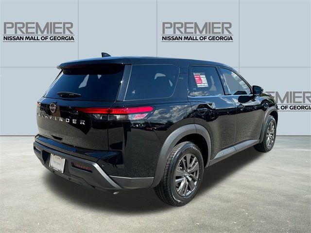 2022 Nissan Pathfinder S