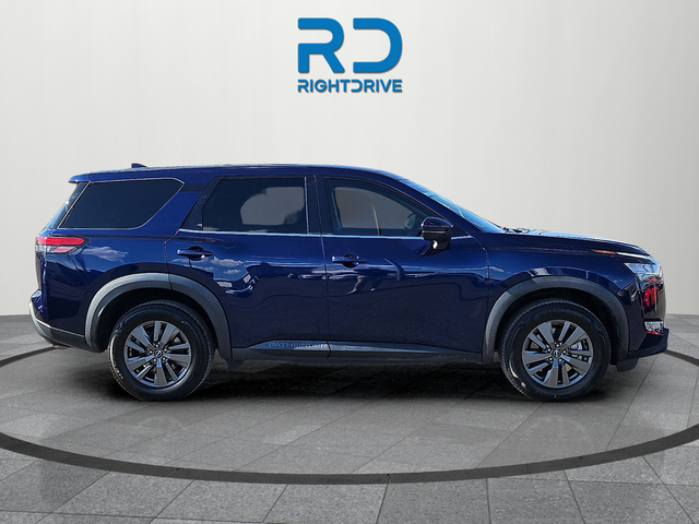 2022 Nissan Pathfinder S