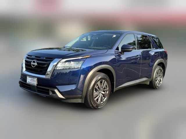 2022 Nissan Pathfinder S