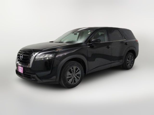2022 Nissan Pathfinder S