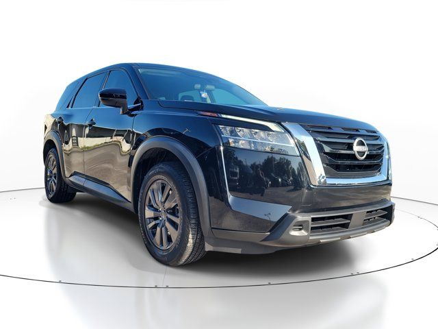 2022 Nissan Pathfinder S
