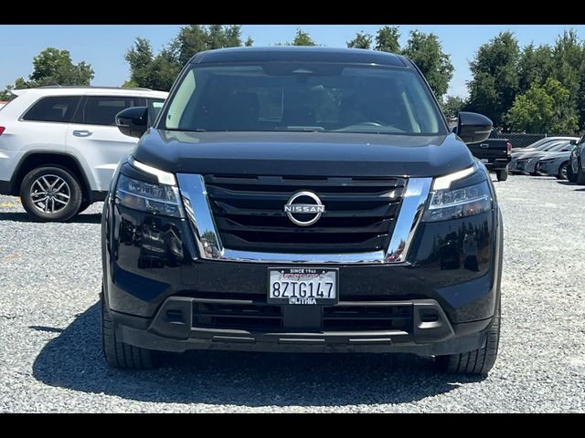 2022 Nissan Pathfinder S