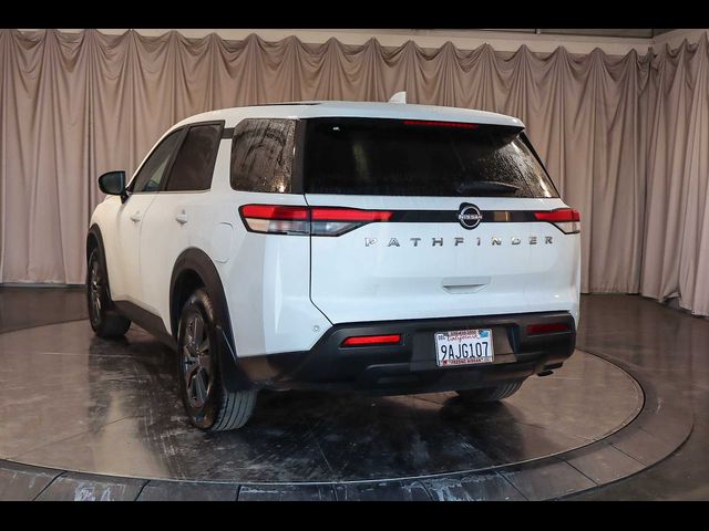 2022 Nissan Pathfinder S