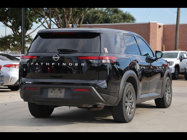 2022 Nissan Pathfinder S