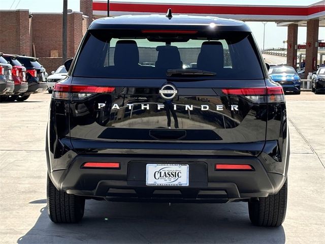 2022 Nissan Pathfinder S