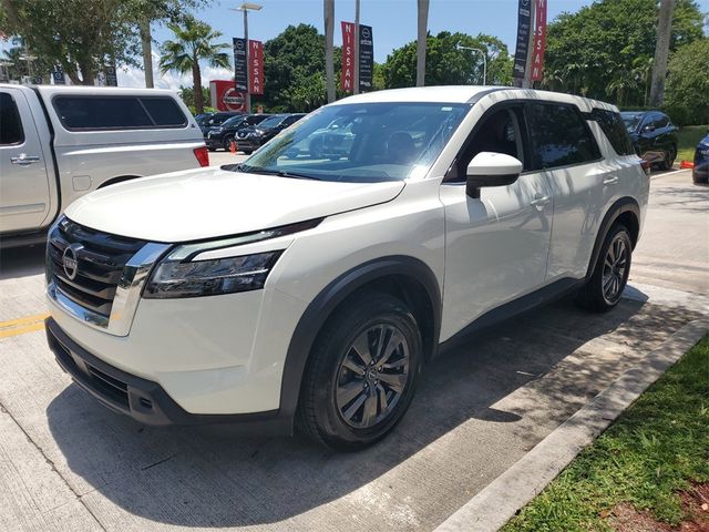 2022 Nissan Pathfinder S