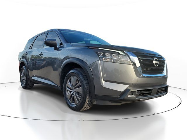 2022 Nissan Pathfinder S