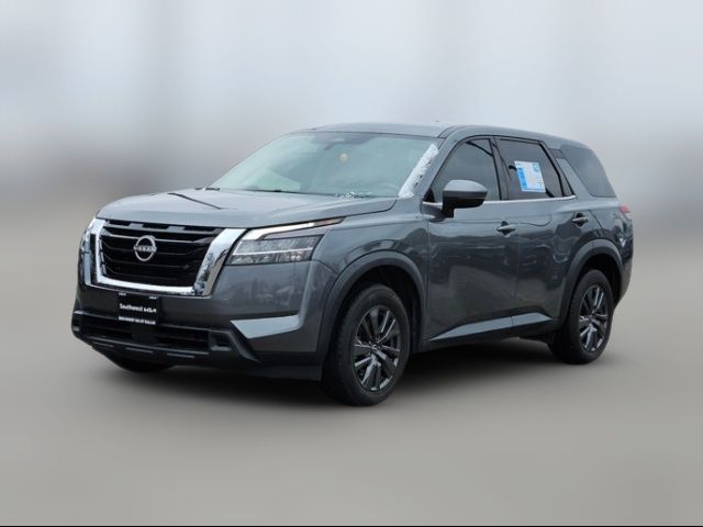 2022 Nissan Pathfinder S