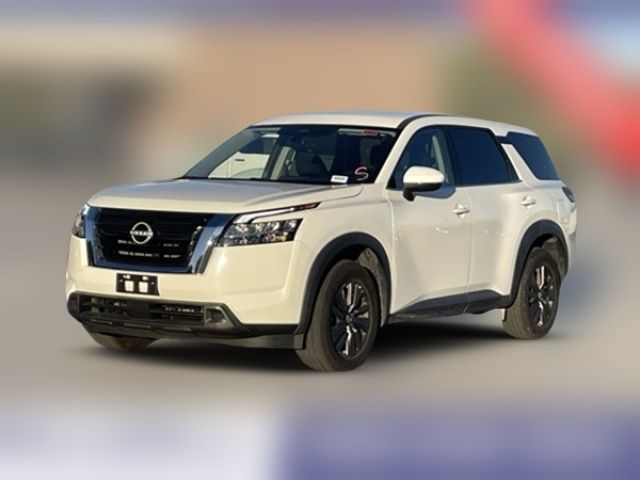 2022 Nissan Pathfinder S