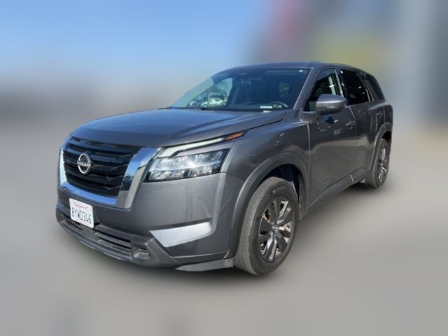 2022 Nissan Pathfinder S