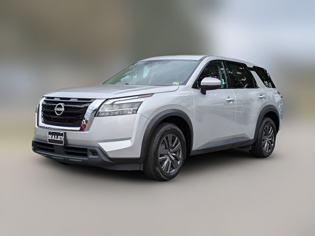 2022 Nissan Pathfinder S