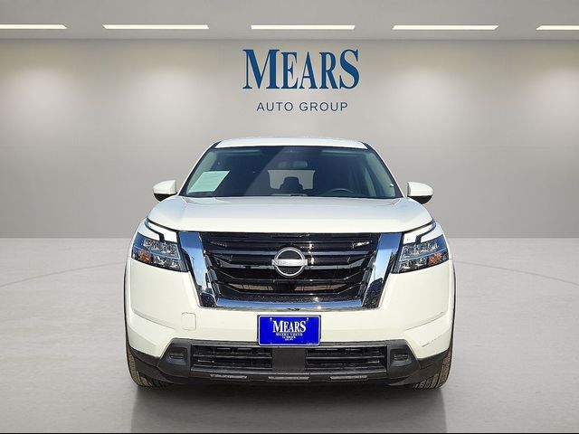 2022 Nissan Pathfinder S