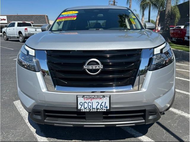 2022 Nissan Pathfinder S