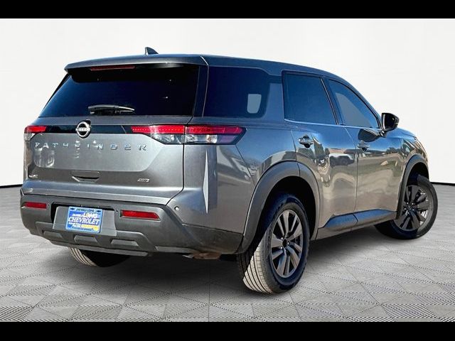 2022 Nissan Pathfinder S