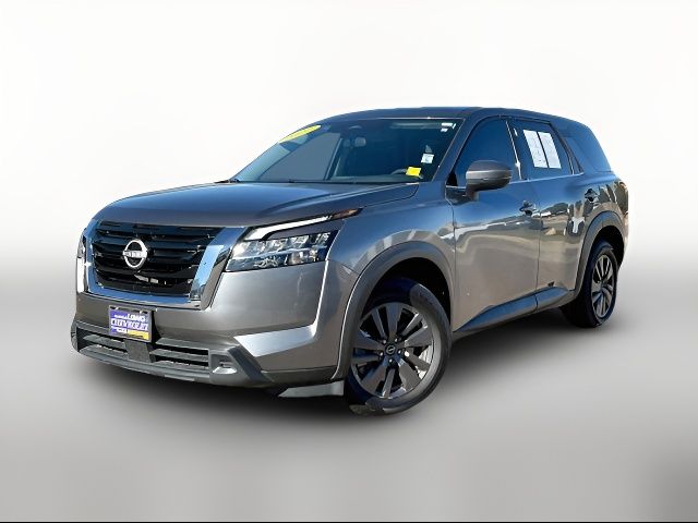 2022 Nissan Pathfinder S