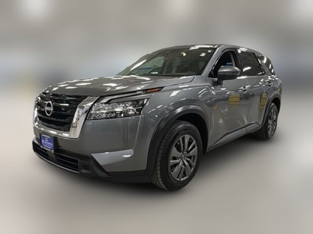 2022 Nissan Pathfinder S