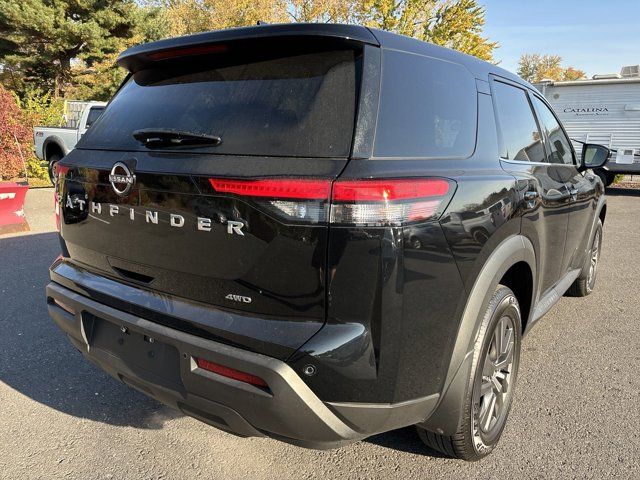 2022 Nissan Pathfinder S