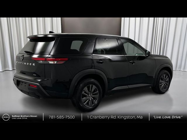 2022 Nissan Pathfinder S