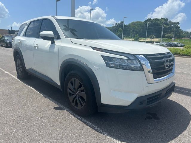 2022 Nissan Pathfinder S