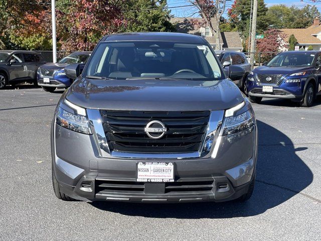 2022 Nissan Pathfinder S